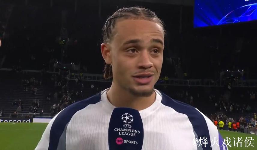 西蒙斯：很高兴罗梅罗把点球让给了我；能踢欧冠