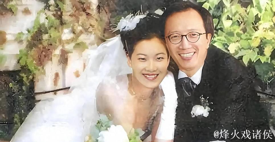 恩爱23年难敌残酷现实,73岁梁锦松明显衰老,47岁伏明霞依旧嫩如少女 恩爱23年难敌残酷现实,73岁梁锦松明显衰老,47岁伏明霞依旧嫩如少女