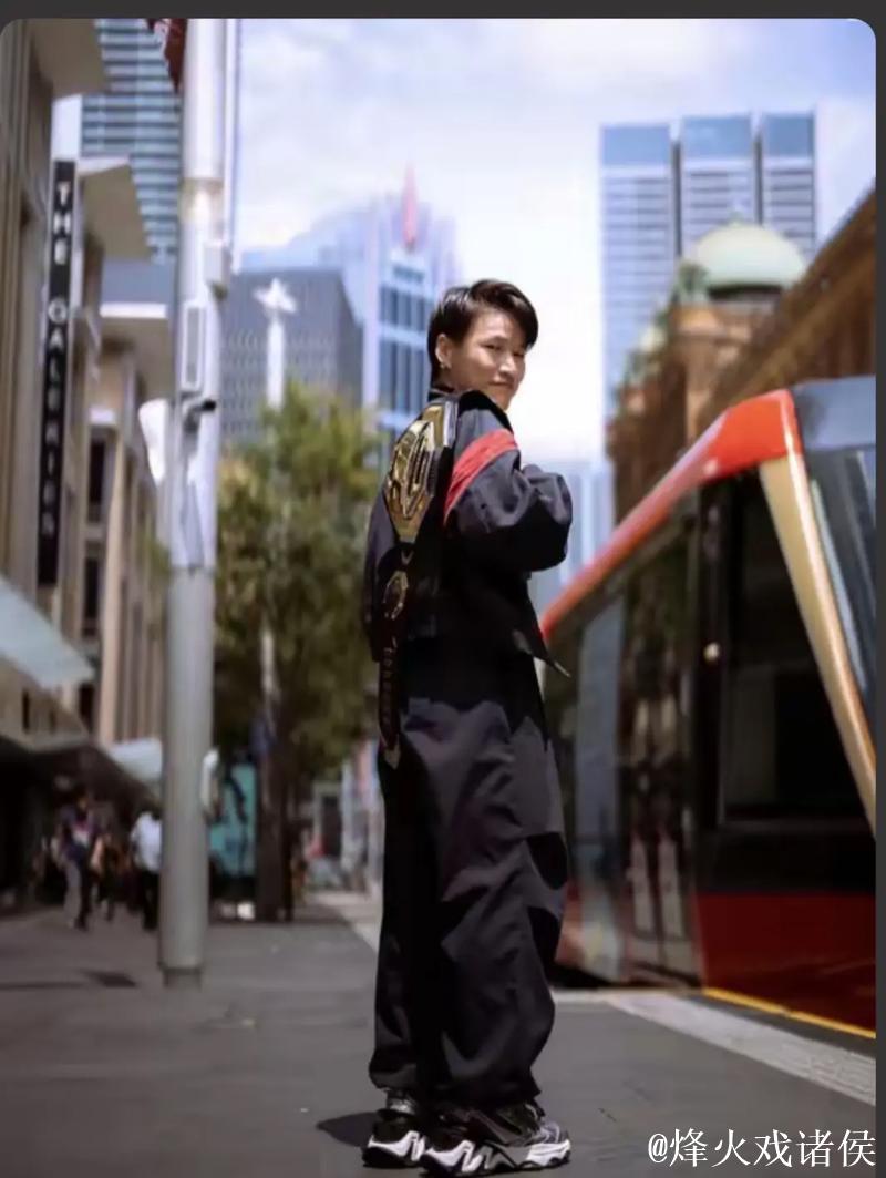 张伟丽不敌舍甫琴科 无缘UFC蝇量级冠军头衔